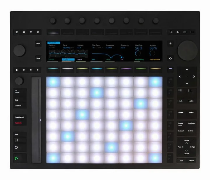 Ableton Push 3 Standalone - Cover Bdl, de ingangen aan de voorzijde