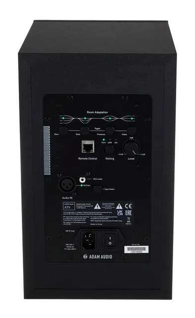 ADAM Audio A7V, de achterkant met de aansluitingen