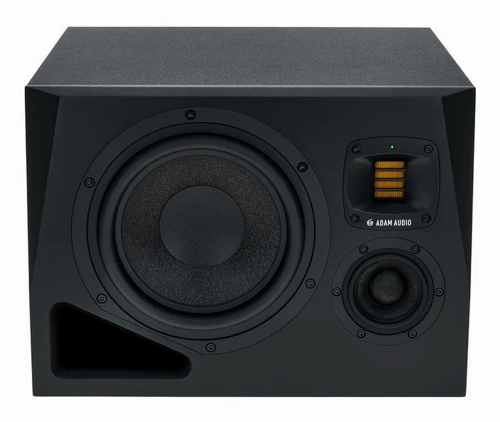 ADAM Audio A8H left, het frontpaneel met de woofer en tweeter