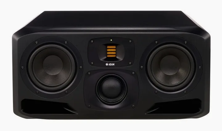 ADAM Audio S3H, de achterkant met de aansluitingen