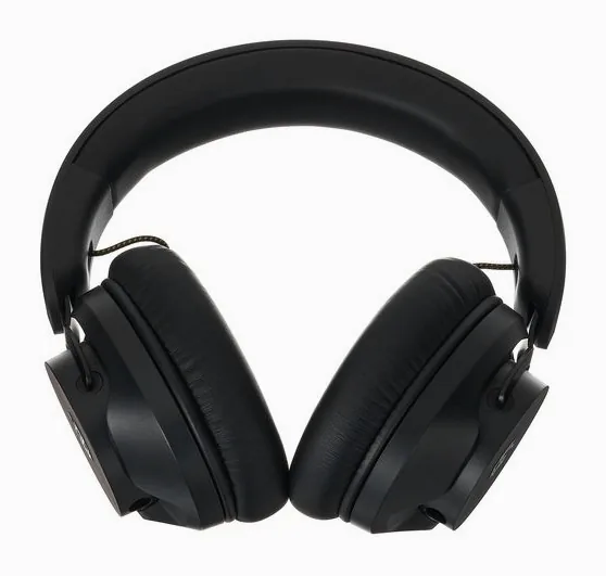 ADAM Audio H200, de kabelaansluiting aan de oorschelp
