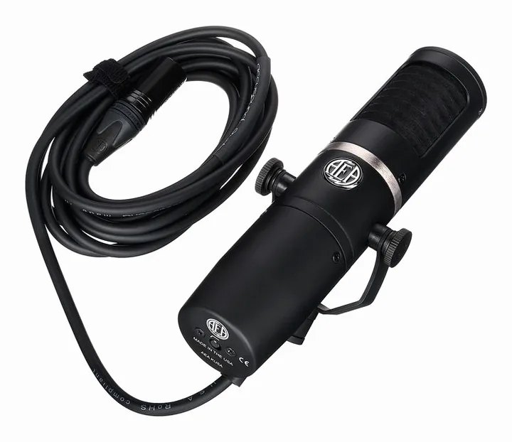 AEA KU5A, het frontale grillewerk