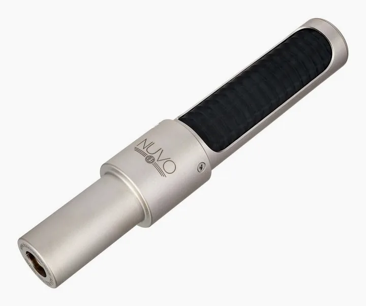 AEA N22 Stereoset NUVO, de bevestiging en de houder