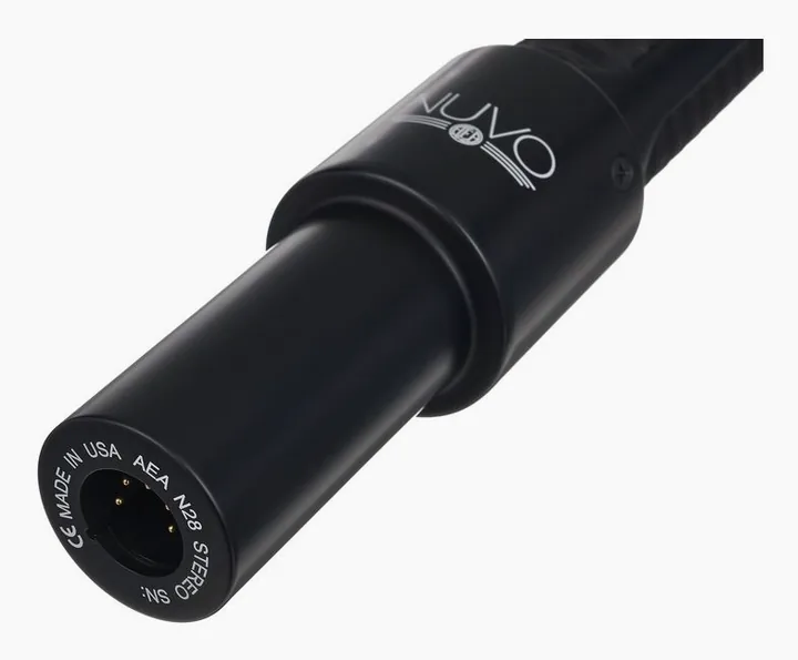 AEA Nuvo N28, het frontale grillewerk