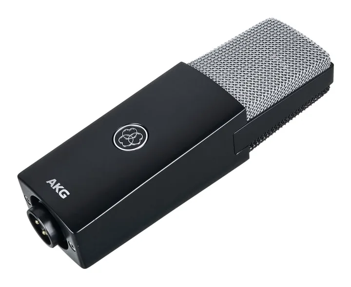 AKG C 104, het logo en de afwerking