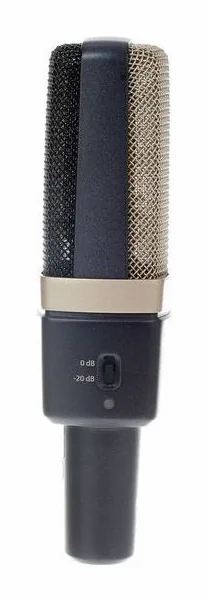 AKG C314, het logo en de afwerking