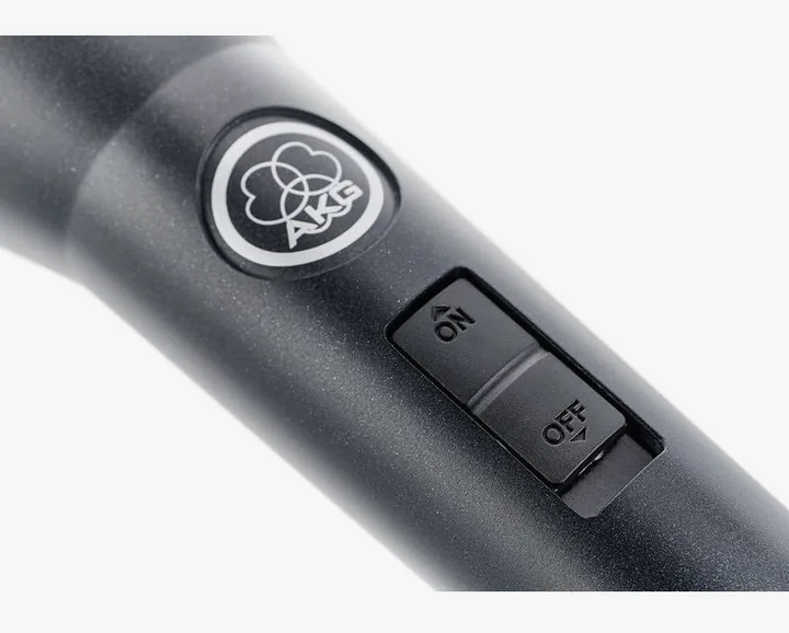 AKG D5 S, de bevestiging en de houder