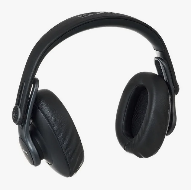 AKG K-371, de kabelaansluiting aan de oorschelp