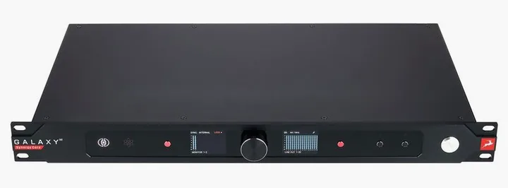 Antelope Galaxy 32 Synergy Core, het voorpaneel met de draaiknoppen