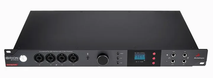 Antelope Orion Studio SC Stereo Bundle, de aansluitingen aan de achterkant