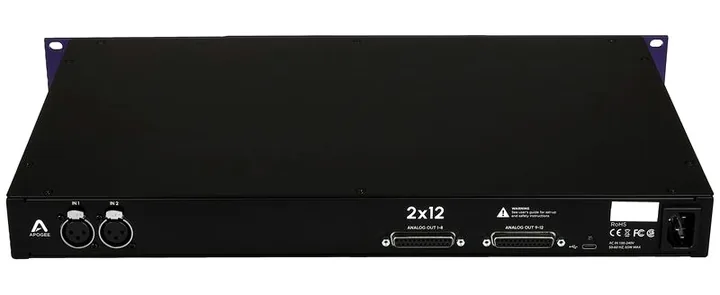 Apogee Symphony Studio 2x12, het voorpaneel met de draaiknoppen