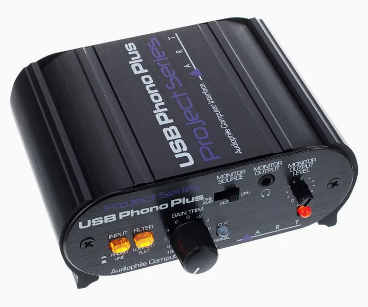 ART USB Phono Plus PS, de aansluitingen aan de achterkant