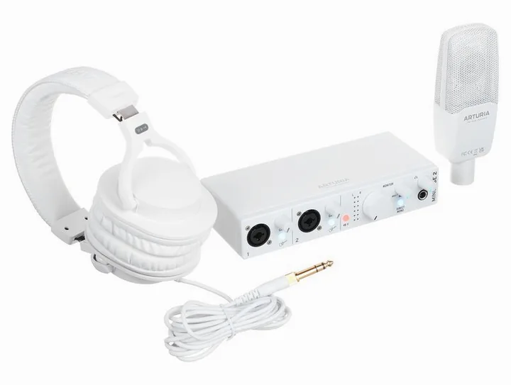 Arturia MiniFuse Recording Pack White, de aansluitingen aan de achterkant