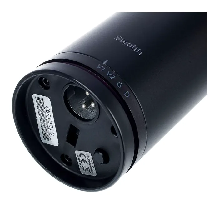 Aston Microphones Stealth, de XLR-aansluiting onderaan
