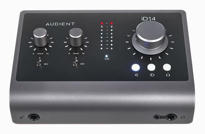 Audient iD14 MKII, de behuizing van opzij