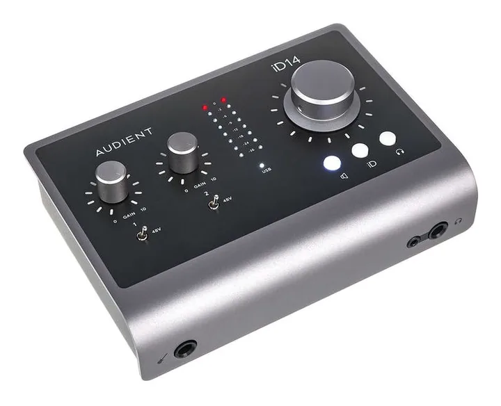 Audient iD14 MKII, de ingangen aan de voorzijde