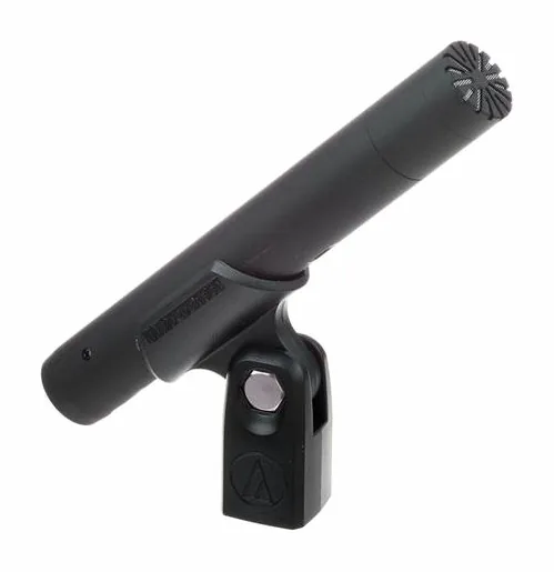 Audio-Technica AT 4022, het logo en de afwerking