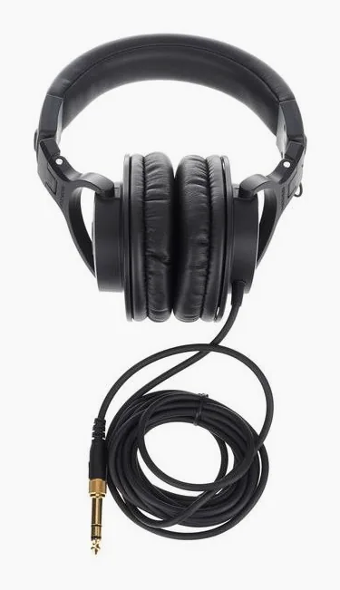 Audio-Technica ATH-M30X, de kabelaansluiting aan de oorschelp