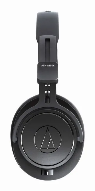 Audio-Technica ATH-M60xa, de oorschelp van dichtbij