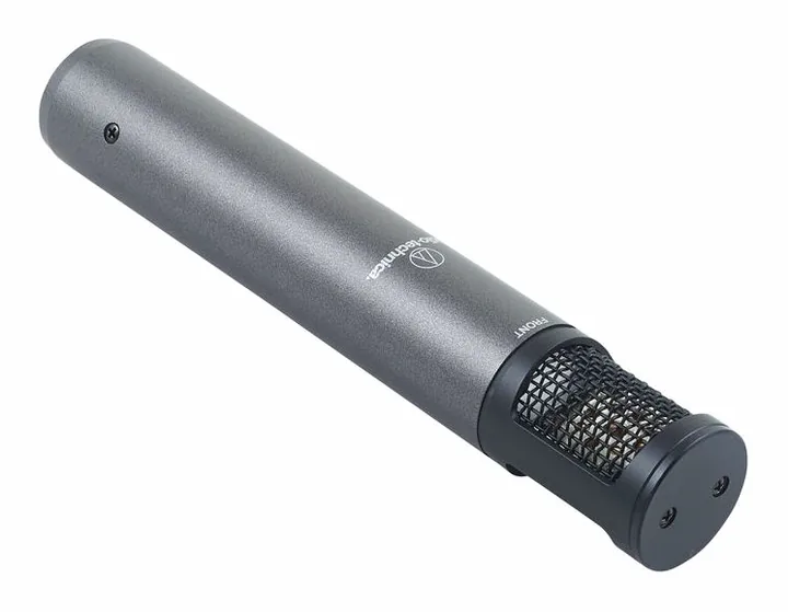 Audio-Technica ATM 450, het logo en de afwerking
