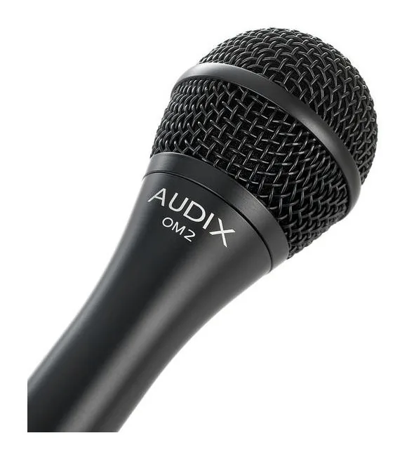 Audix OM2, de XLR-aansluiting onderaan