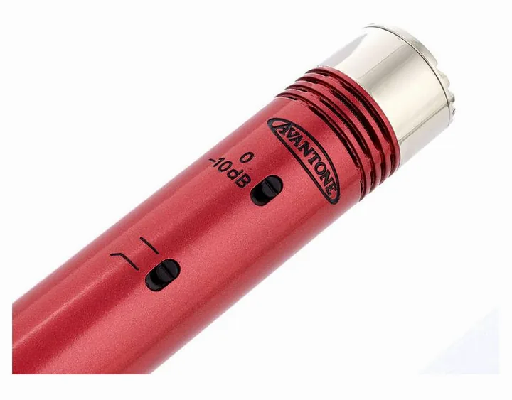 Avantone CK-1, het frontale grillewerk
