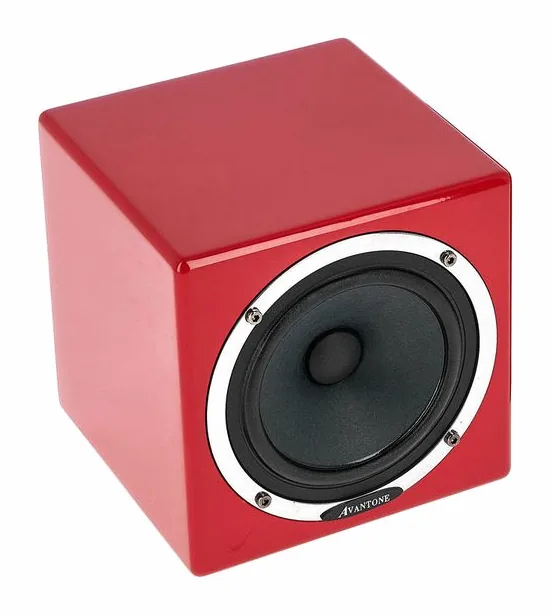 Avantone MixCubes Active Red Single, het frontpaneel met de woofer en tweeter