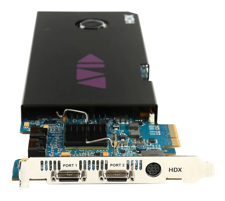 Avid HDX PCIe Card only, de ingangen aan de voorzijde