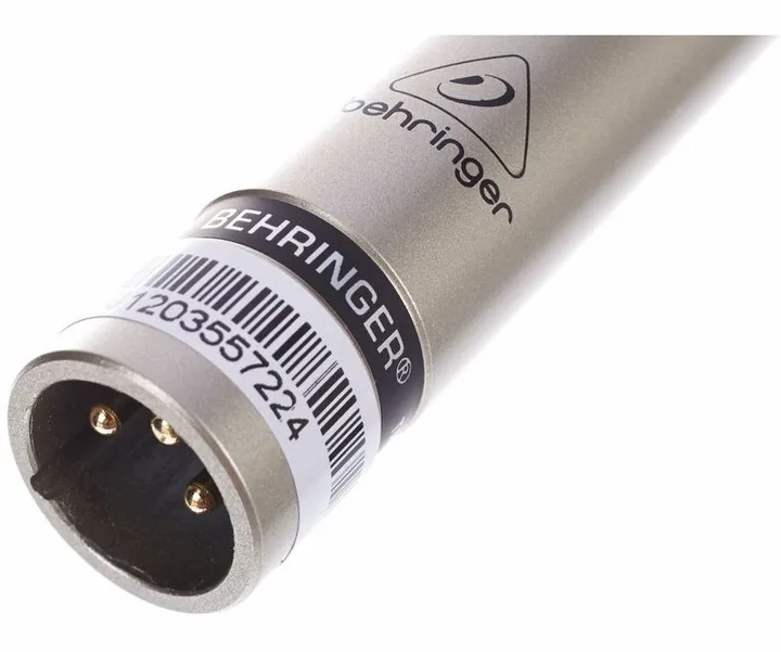 Behringer B5, het frontale grillewerk