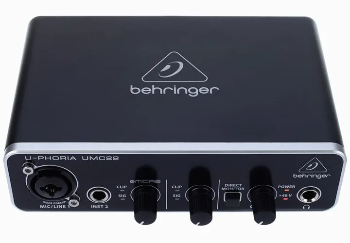 Behringer U-Phoria UMC22, de bovenkant van het apparaat