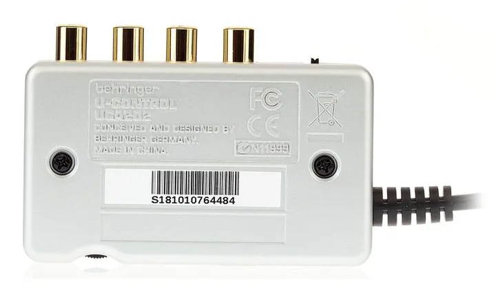 Behringer U-Control UCA202, de behuizing van opzij