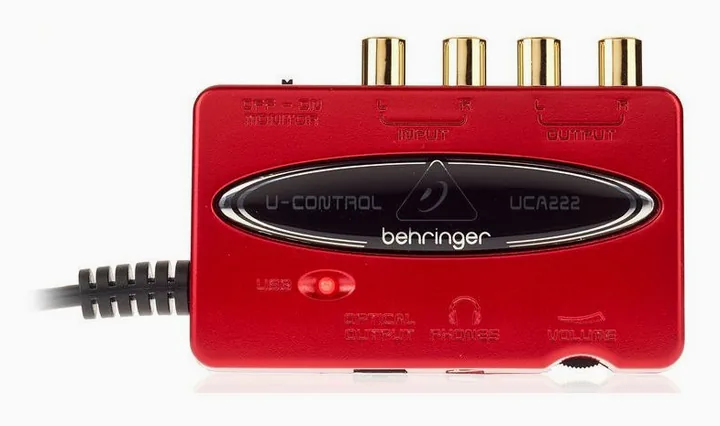Behringer U-Control UCA222, de bovenkant van het apparaat