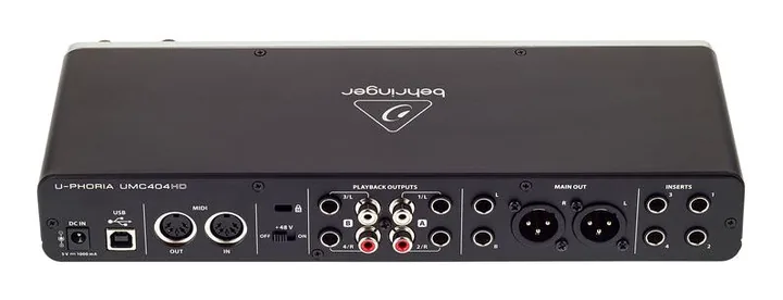 Behringer UMC404HD, de ingangen aan de voorzijde