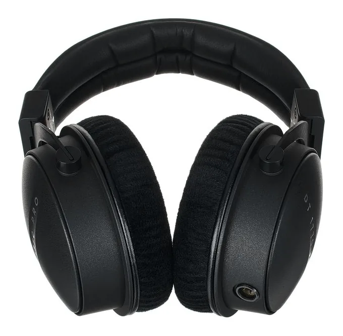 beyerdynamic DT 1770 Pro MKII, de kabelaansluiting aan de oorschelp
