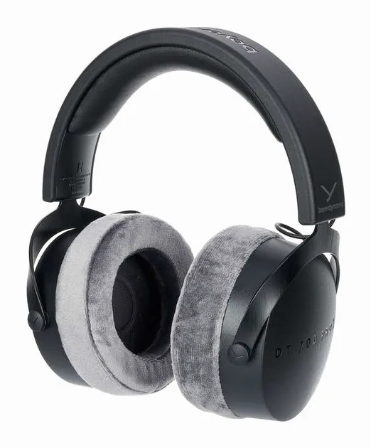 beyerdynamic DT 700 PRO X, de kabelaansluiting aan de oorschelp