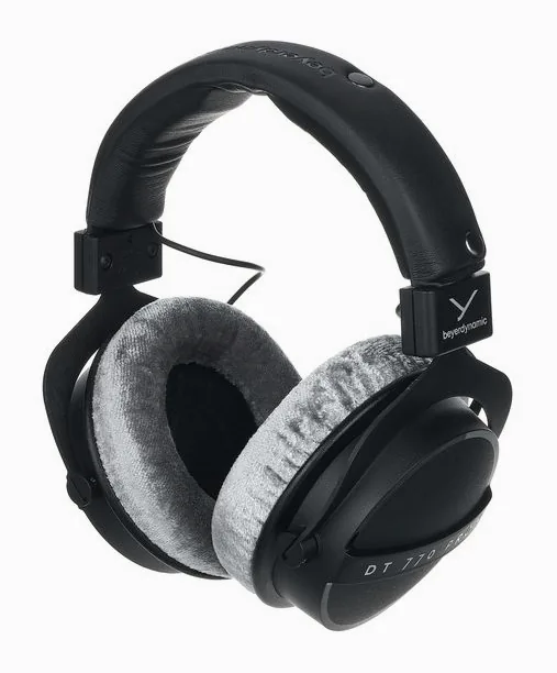 beyerdynamic DT 770 PRO X, de kabelaansluiting aan de oorschelp