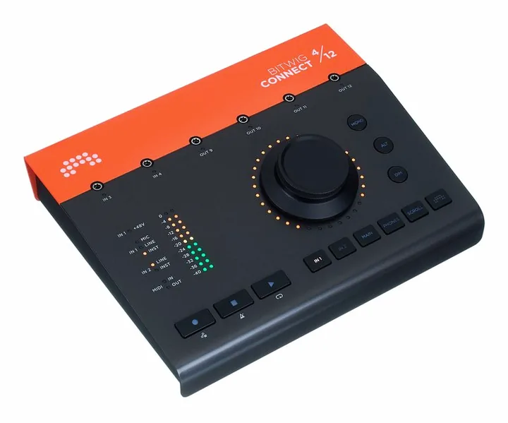 Bitwig Connect 4/12, de ingangen aan de voorzijde