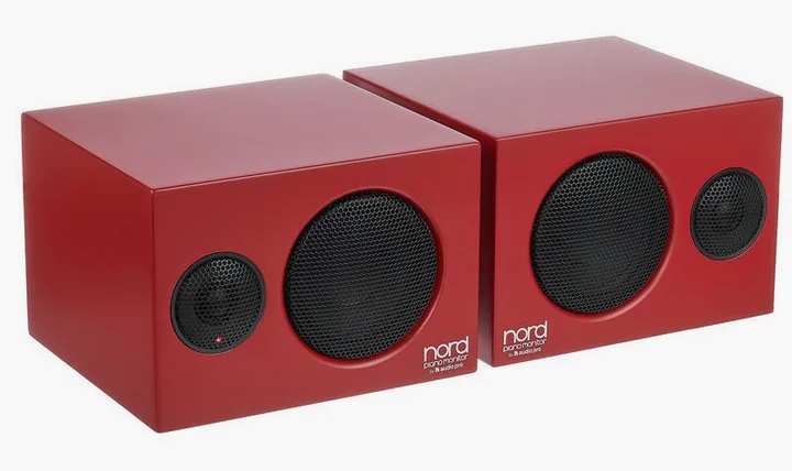 Clavia Nord Piano Monitor V2, de bassreflexpoort