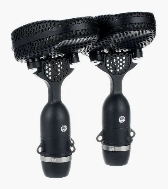 Coles 4038 Studio Ribbon Pair, de microfoonkorf van dichtbij