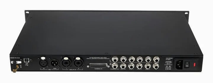 Dangerous Music D-Box+, de bassreflexpoort