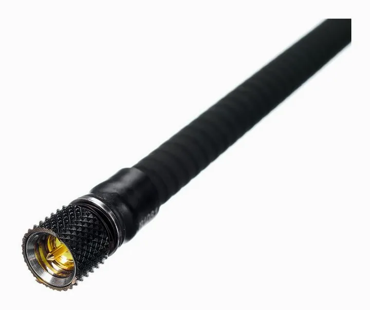 DPA 4097-DP-G-B90-010, de XLR-aansluiting onderaan