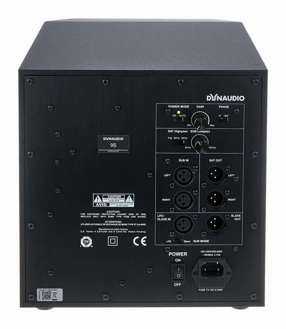 Dynaudio 9S, het frontpaneel met de woofer en tweeter