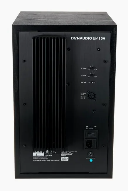 Dynaudio BM15A left, de behuizing van opzij