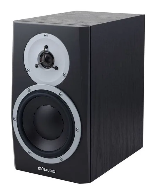 Dynaudio BM5 MKIII Stand Bundle, het frontpaneel met de woofer en tweeter