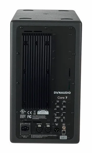Dynaudio Core 7, de behuizing van opzij