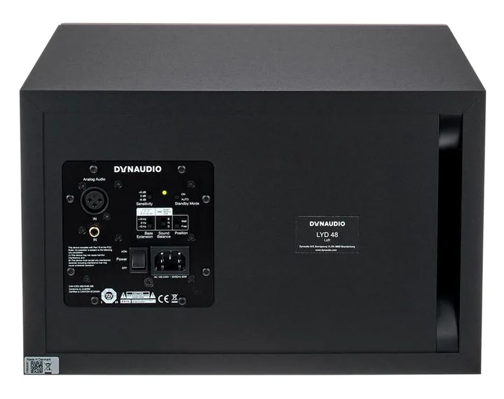 Dynaudio LYD-48 Black Left, de bassreflexpoort