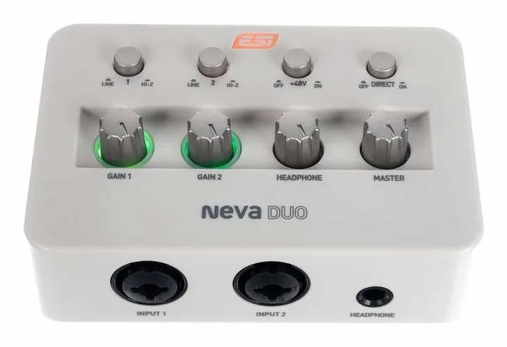 ESI Neva Duo, de ingangen aan de voorzijde
