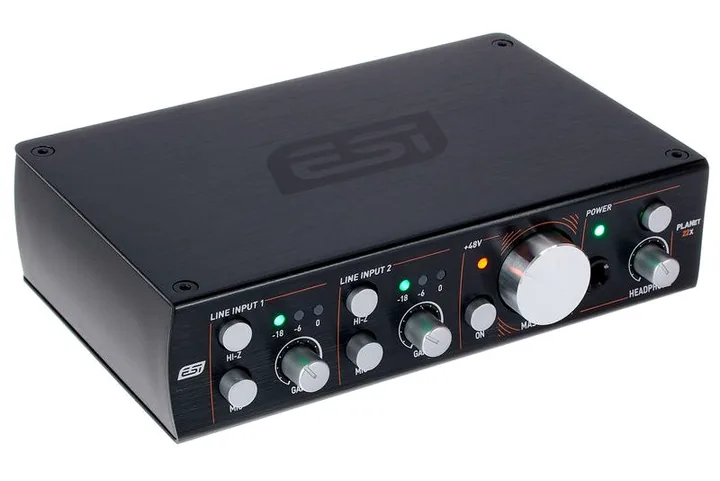 ESI planet 22x, het voorpaneel met de draaiknoppen