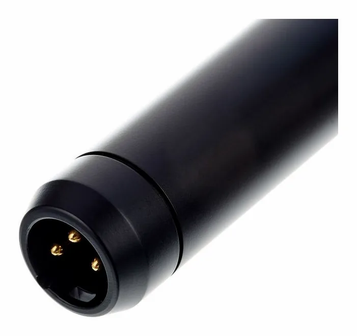 EV ND76, de XLR-aansluiting onderaan