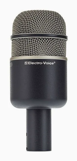 EV PL 33 Bundle, de XLR-aansluiting onderaan